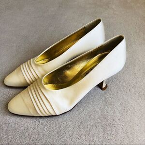 Vintage Peter Fox Satin Pumps